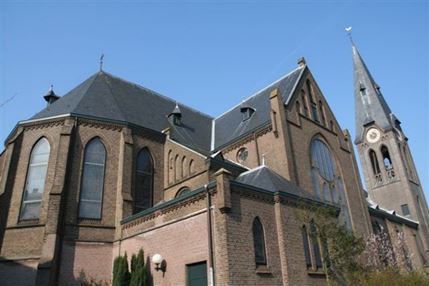 Achterzijde kerk St. Antonius & Cornelius - Den Hoorn